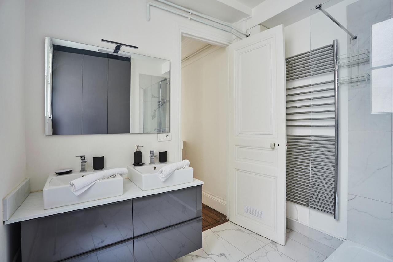 Apartment Beaubourg By Studio Prestige Paris Luaran gambar
